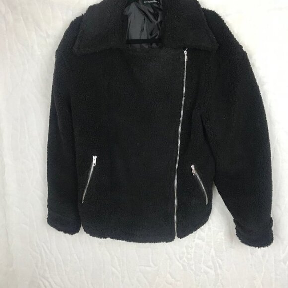 PRETTY Little Thing Black Teddy Coat Size 4 - Picture 1 of 7